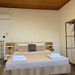 Del Vino * Mikros Prinos