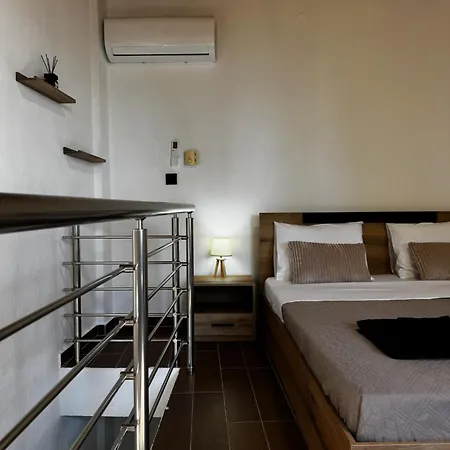 Del Vino Mikros Prinos