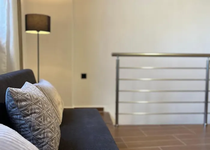 Del Vino * Mikros Prinos